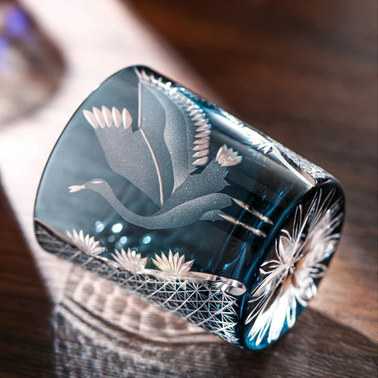 Edo Kiriko Hand-Carved Soaring Crane Whisky Glass – A Symbol of Grace in Flight