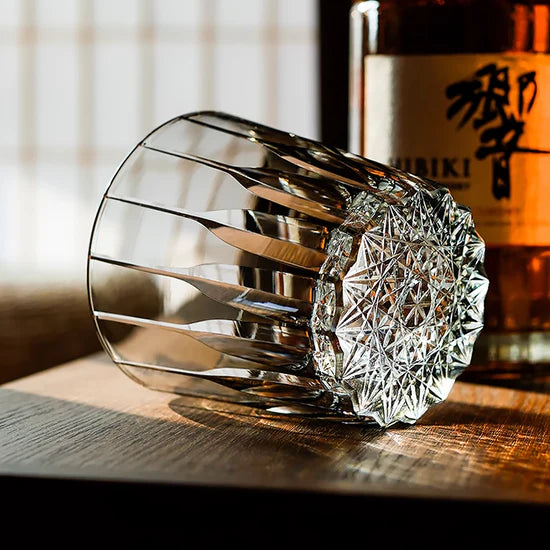 Edo Kiriko Hand-Carved Luxury Starburst Crystal Whisky Glass – A Radiance Born of Starlight