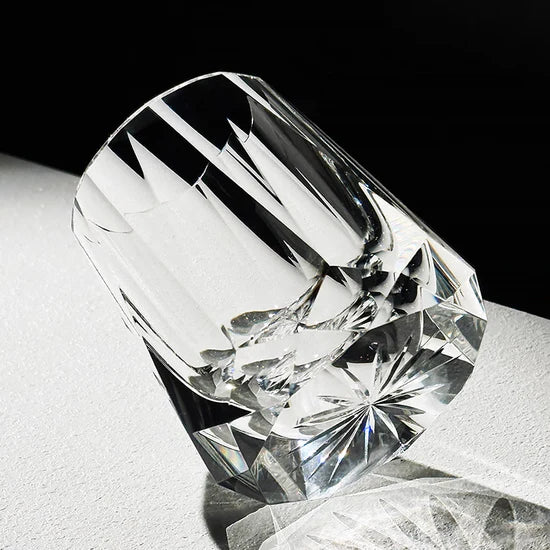 Edo Kiriko Hand-Carved Clear Zeus's Stone Lead-Free Premium Crystal Whiskey Glass – A Masterpiece of Facets and Thunder