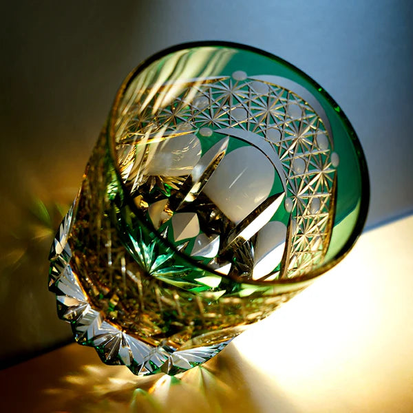 Edo Kiriko Hand-Carved Emerald Prism Whisky Glass – A Prism of Vitality and Timeless Grace