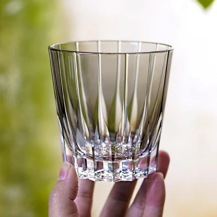 Edo Kiriko Hand-Carved Luxury Starburst Crystal Whisky Glass – A Radiance Born of Starlight