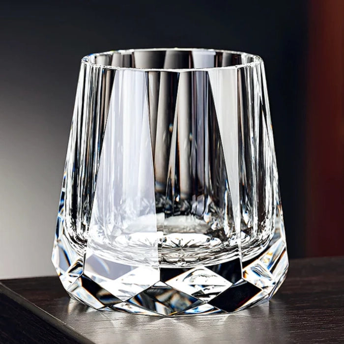 Edo Kiriko Hand-Carved Clear Zeus's Stone Lead-Free Premium Crystal Whiskey Glass –  A Masterpiece of Facets and Thunder