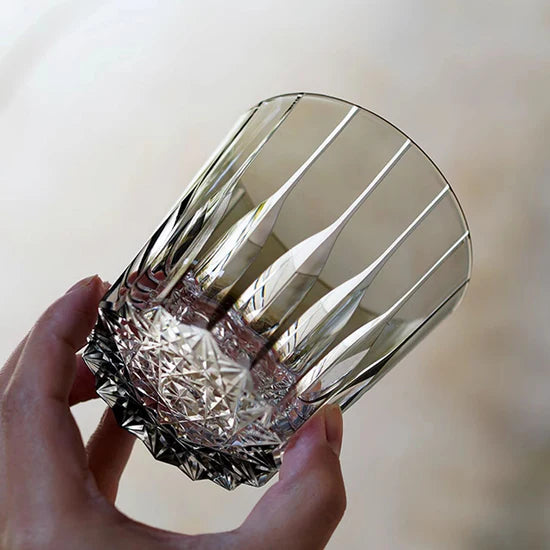 Edo Kiriko Hand-Carved Luxury Starburst Crystal Whisky Glass – A Radiance Born of Starlight
