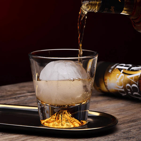 Edo Kiriko Hand-Carved Japanese Mount Fuji Whisky Glass – Golden Snow Peak Edition