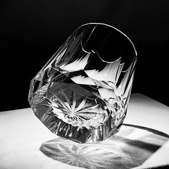 Edo Kiriko Hand-Carved Clear Zeus's Stone Lead-Free Premium Crystal Whiskey Glass –  A Masterpiece of Facets and Thunder