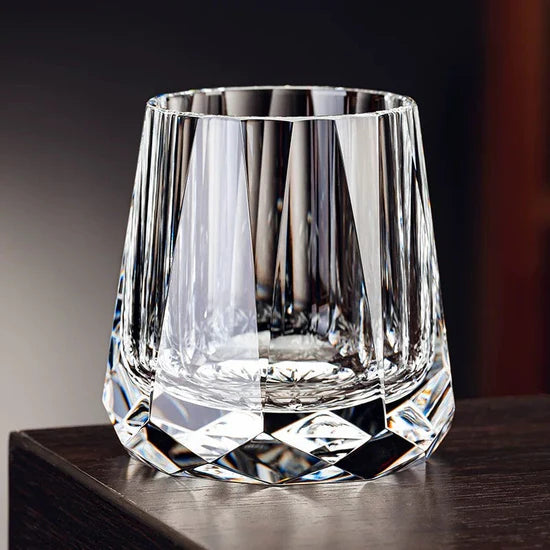 Edo Kiriko Hand-Carved Clear Zeus's Stone Lead-Free Premium Crystal Whiskey Glass –  A Masterpiece of Facets and Thunder